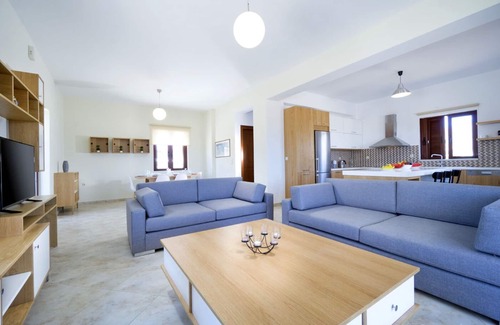 Trachilos Villa | Increíble villa de 3 dormitorios junto a la playa de arena