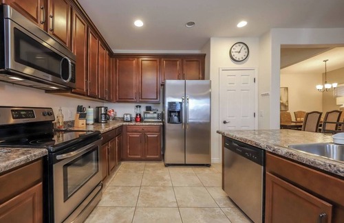 The Pines Casa | Amazing 4 Bedroom 3 Bathroom Complete House