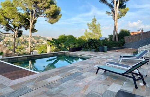 Castelldefels Casa | Amazing 400m2 house with pool and view