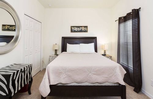 Bellavida Casa | Amazing 4Br 3Bath Townhome with POOL and BBQ just 15min to Disney 1625ft