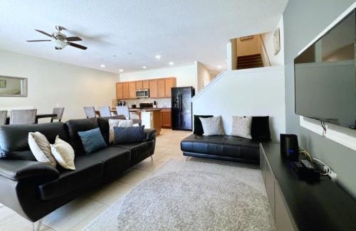 Loughman Casa | Amazing 4BR Resort Townhome with Splash Pool-4686TD villa
