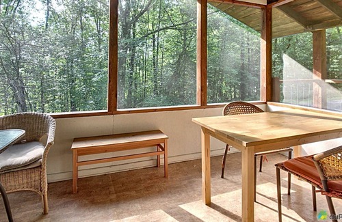 North Hatley Chalet De Esquí | Amazing 5 bedroom cottage in beautiful North Hatley
