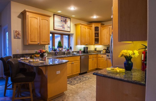 Pacific Grove Casa | Increíble nuevo 5BR / 4BA Luxury Craftsman Estate cerca del acuario, las playas y el golf