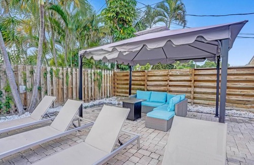 Deerfield Beach Villa | Amazing 5BR Heated Pool Jacuzzi Gameroom