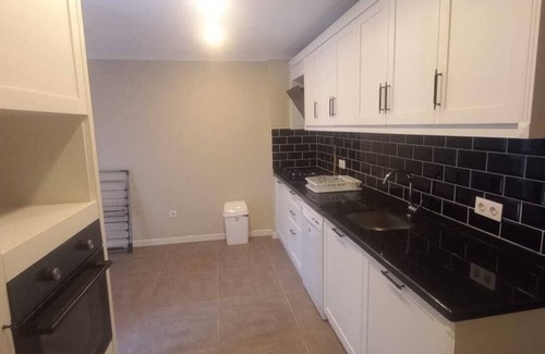 Gaziosmanpasa Apartamento | Amazing 6-bedroom apartment with AC in Istanbul