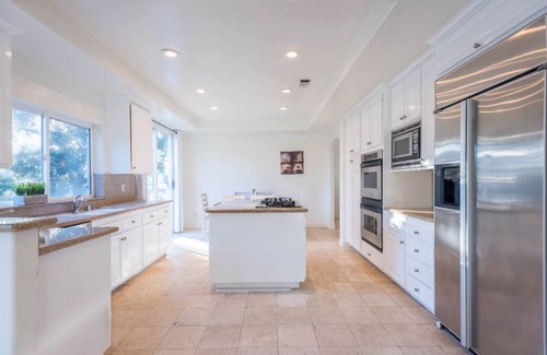 Central Malibu Casa | Amazing 6 bedrooms 2 Min to PCH and the beach!