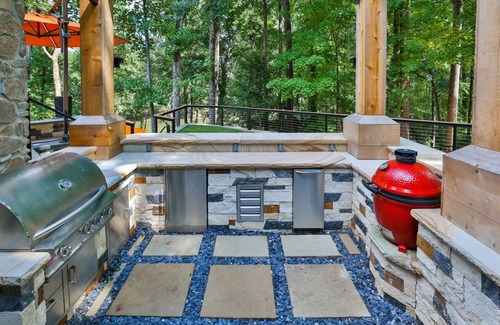 Sandy Springs Casa | Amazing 6 BR riverfront home with resort style amenities