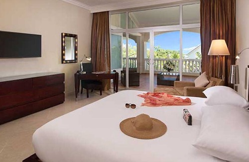 Cofresi Complejo | Amazing All-Inclusive 2-bedroom for up to 6 with a Pool. 5-minute walk to beach!