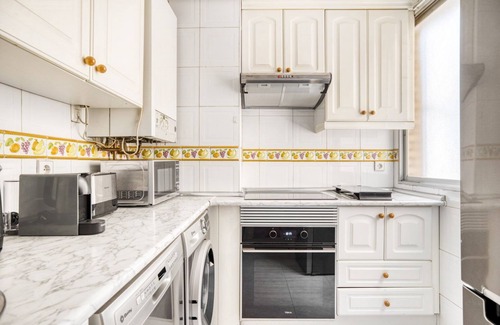 Almagro Apartamento | Amazing Almagro 2BR, in the heart of Madrid, by Blueground