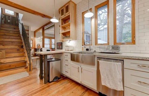 Hyde Park Casa | Amazing and Unique Spacious 3bd in Hyde Park