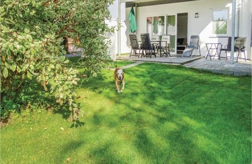 Warwerort Apartamento | Amazing Apartment In Warwerort