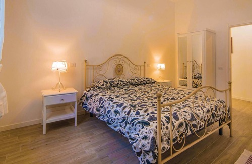 Cinto Euganeo Apartamento | Amazing Apartment in Valnogaredo With 3 Bedrooms, Wifi and Outdoor Swimming Pool