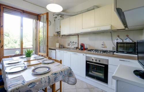 Monteriggioni Apartamento | Amazing Apartment In Monteriggioni