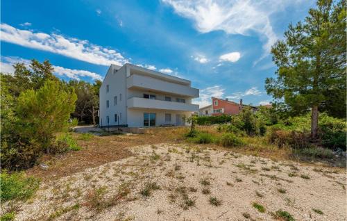 Bibinje Apartamento | Amazing Apartment In Bibinje With Wifi
