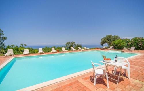 Collesano Apartamento | Amazing Apartment In Collesano Pa