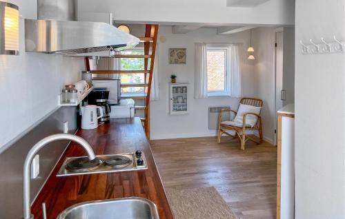 Gudhjem Apartamento | Amazing Apartment In Gudhjem With Wifi