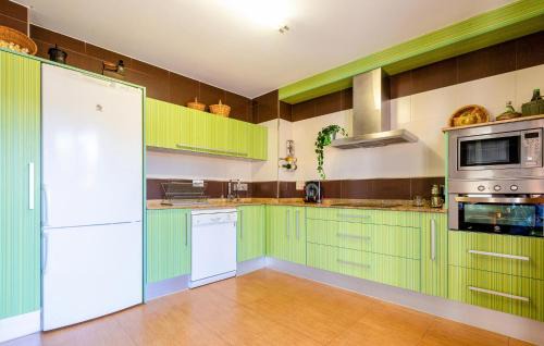 Lorca Apartamento | Amazing Apartment In Lorca With Wifi
