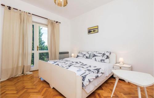 Ika Apartamento | Amazing Apartment In Lovran With Wifi