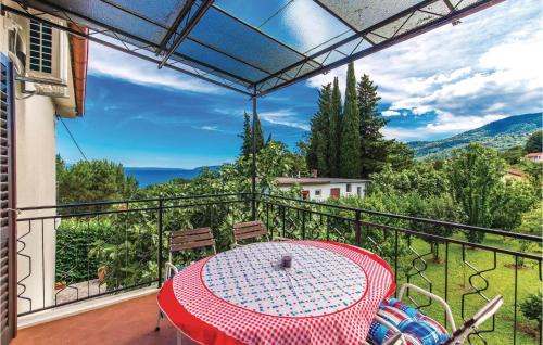 Ika Apartamento | Amazing Apartment In Lovran With Wifi