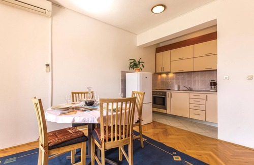 Zelenka Apartamento | Increíble apartamento en Makarska