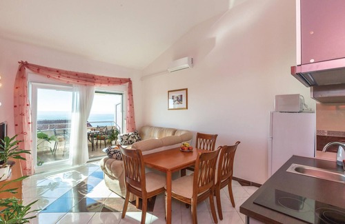 Zelenka Apartamento | Increíble apartamento en Makarska con.