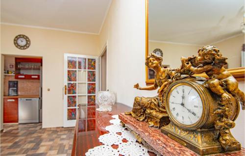 Raslina Apartamento | Amazing Apartment In Raslina With Wifi