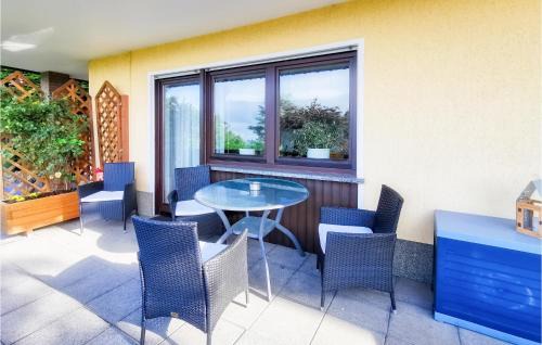 Betzenrod Apartamento | Amazing Apartment In Schotten With Kitchen
