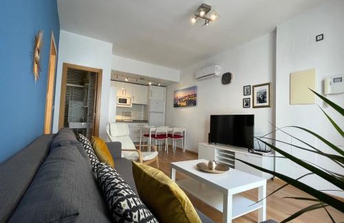 La Merced Apartamento | Amazing Apartment in the Heart of Malaga POOL & FREE PARKING