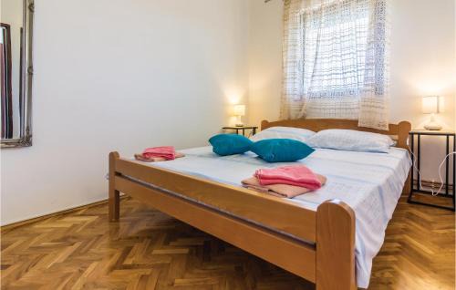 Valtura Apartamento | Amazing Apartment In Valtura With Kitchen