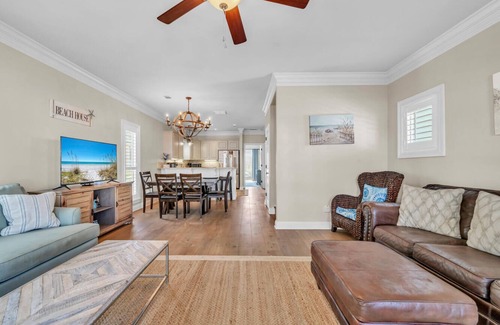 Crystal Shores Casa | Destin~Amazing Beach House~Location, Steps to Beach & Pool~Outdoor Living Space