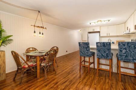 Punaluu Casa | Amazing Beachfront Condo