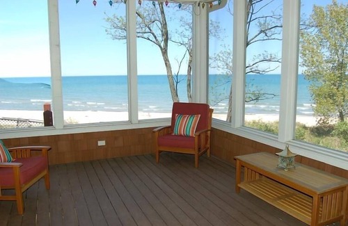 Union Pier Casa | 7500 pies cuadrados Casa frente al mar en Union Pier Sleeps 12