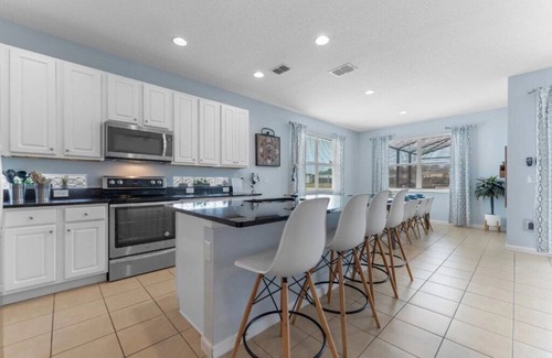 Kissimmee Complejo | AMAZING BELLA VIDA RESORT 270BD-5 BEDROOMS - 5 BATHROOMS - 10 GUESTS- LAKE VIEW