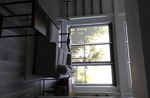 Eastport Condominio | Increíble y brillante gran ventana Loft Heart of Eastport