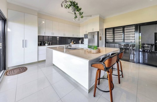 Stuart Park Casa | Amazing city views in this 3 bedroom home with stunning plunge pool