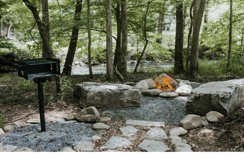 Pittman Center Alquiler De RV | Amazing Creekside Glamping Dome in Park-Like Setting with Hot Tub & A/C!