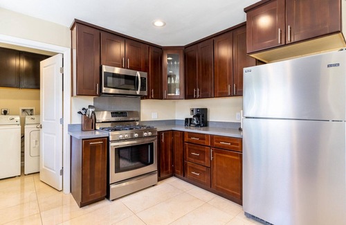 Rancho Rinconada Casa | Amazing Cupertino 4BR w/ Backyard, close to Restaurants, by Blueground