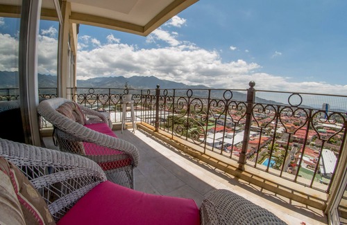 Mata Redonda Condominio | Increíbles amaneceres y puestas de sol que puedes ver desde la cama. Céntrico