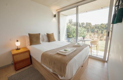Vila Nova de Gaia Apartamento | Amazing Design With Garden & Pool by Vacationy