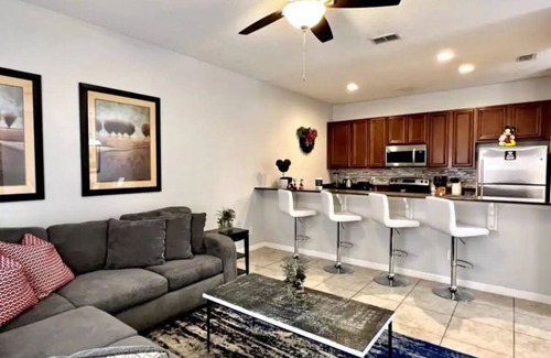 Calabria Casa | Amazing Disney Spacious 4-bedroom townhome , check in 4pm, check out 10 am