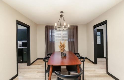 Wichita Casa | Amazing East Side 3BR 2BA Wifi Smart TV