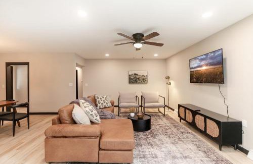 Wichita Casa | Amazing East Side 3BR 2BA Wifi Smart TV