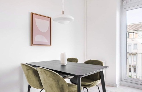 Frederiksberg Apartamento | Amazing Frederiksberg 2BR w/ W/D & Office, nr Peter Bangs, by Blueground