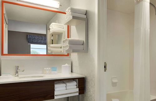 Frederick Casa | Amazing Haven for Your Loved Ones! W/ Free Wi-Fi
