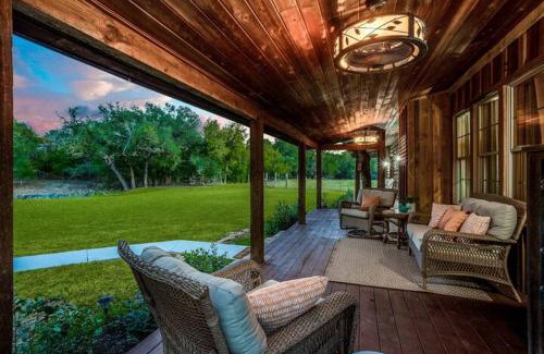 Leander Casa | Amazing Hill Country Experience Cabin on 14 Acres
