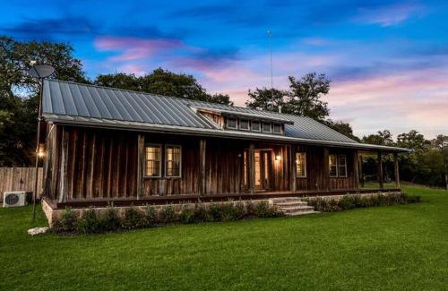 Leander Casa | Amazing Hill Country Experience Cabin on 14 Acres