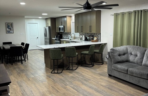 Valdosta Casa | Amazing Home Away From Home