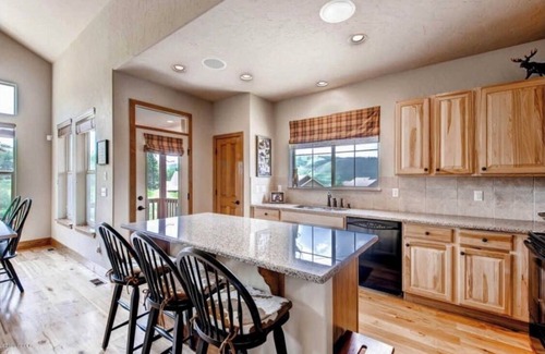 Silvercreek Casa | Amazing Home Directly on the Lift! Ski-In/Out, Private Hot Tub, Amazing Views!