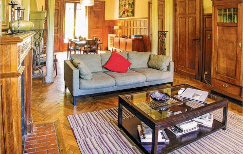 Terrasson-la-Villedieu Casa | Amazing Home In Terrasson-Lavilledieu