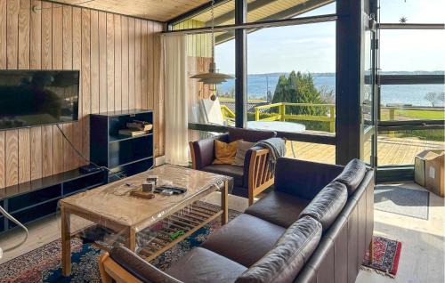 Aabenraa Casa | Amazing Home In Aabenraa With Kitchen